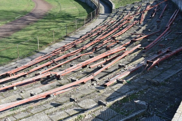 Община Асеновград планира да извърши ремонт на стадион Шипка в
