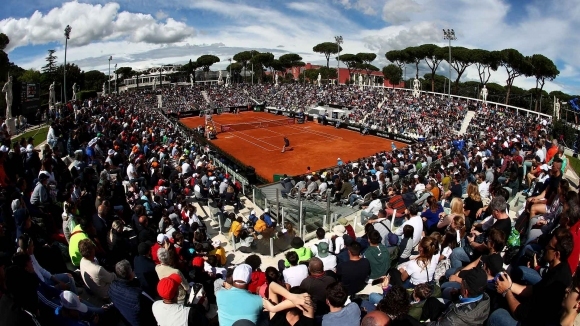 Мъжката и Женската тенис асоциация оповестиха съвместно че спират всички