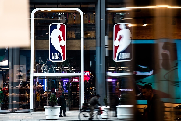 Комисарят на НБА Адам Силвър заяви че ръководството на Лигата