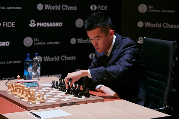 Китаецът Дин Лирен откри актива си в турнира на претендентите