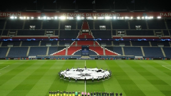 Профсъюзът на футболистите във Франция препоръча на клубовете да пуснат