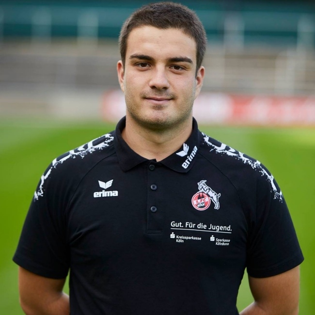 Лъчезар Димов е български треньор по футбол в Германия който