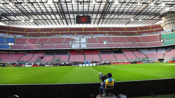 Футболните мачове в Италия най вероятно ще се провеждат без публика