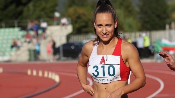 Националната състезателка на България на 100 и 200 метра Инна
