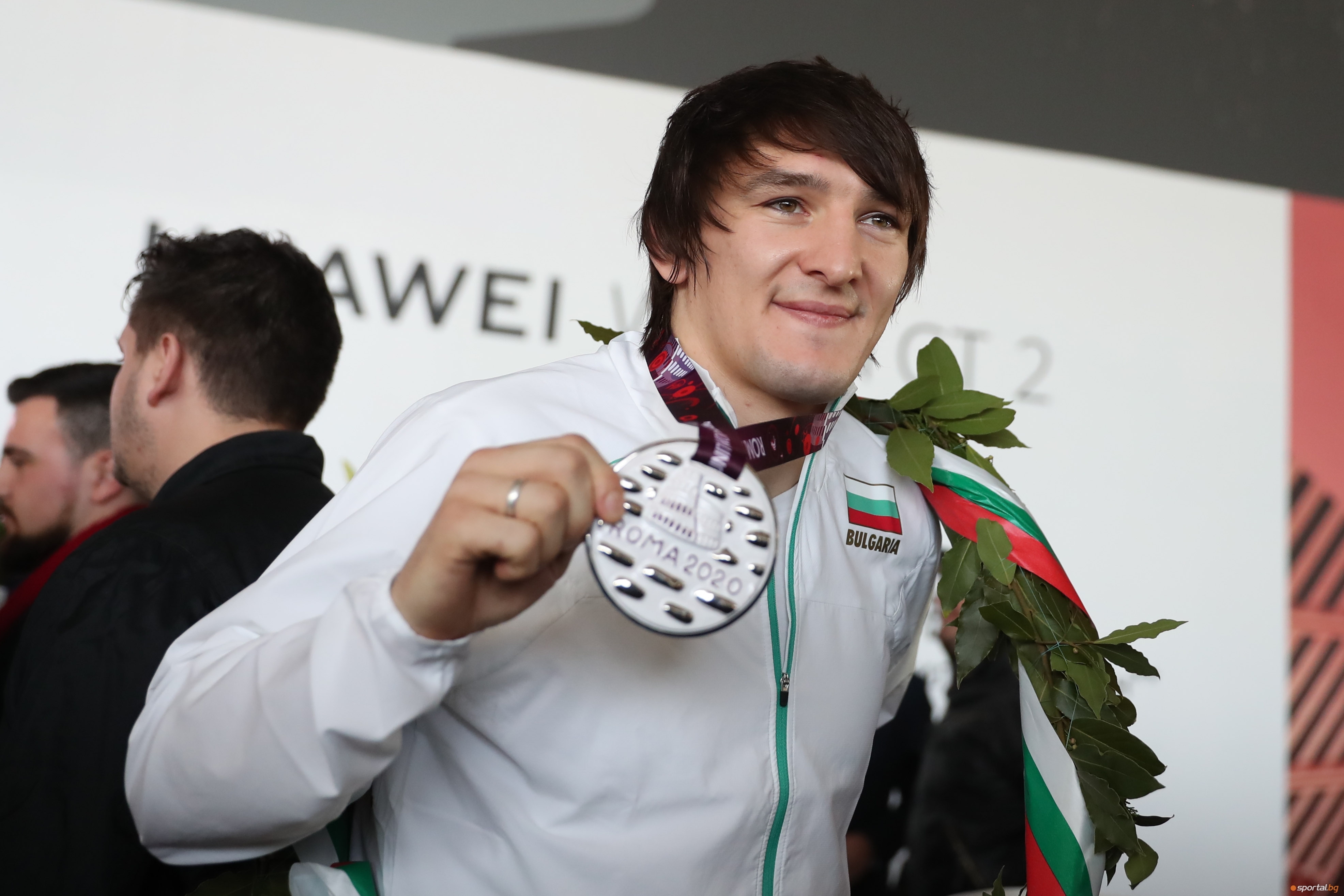 Сребърният европейски медалист в категория до 82 килограма в борбата