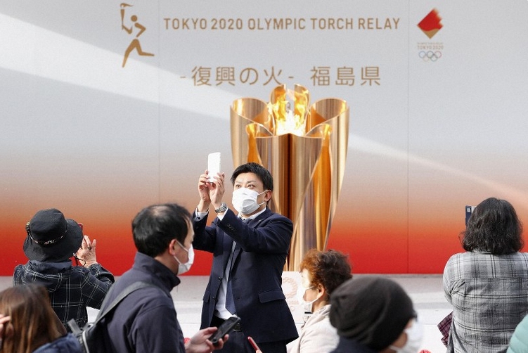 Щафетата с олимпийския огън в Япония която трябваше да започне