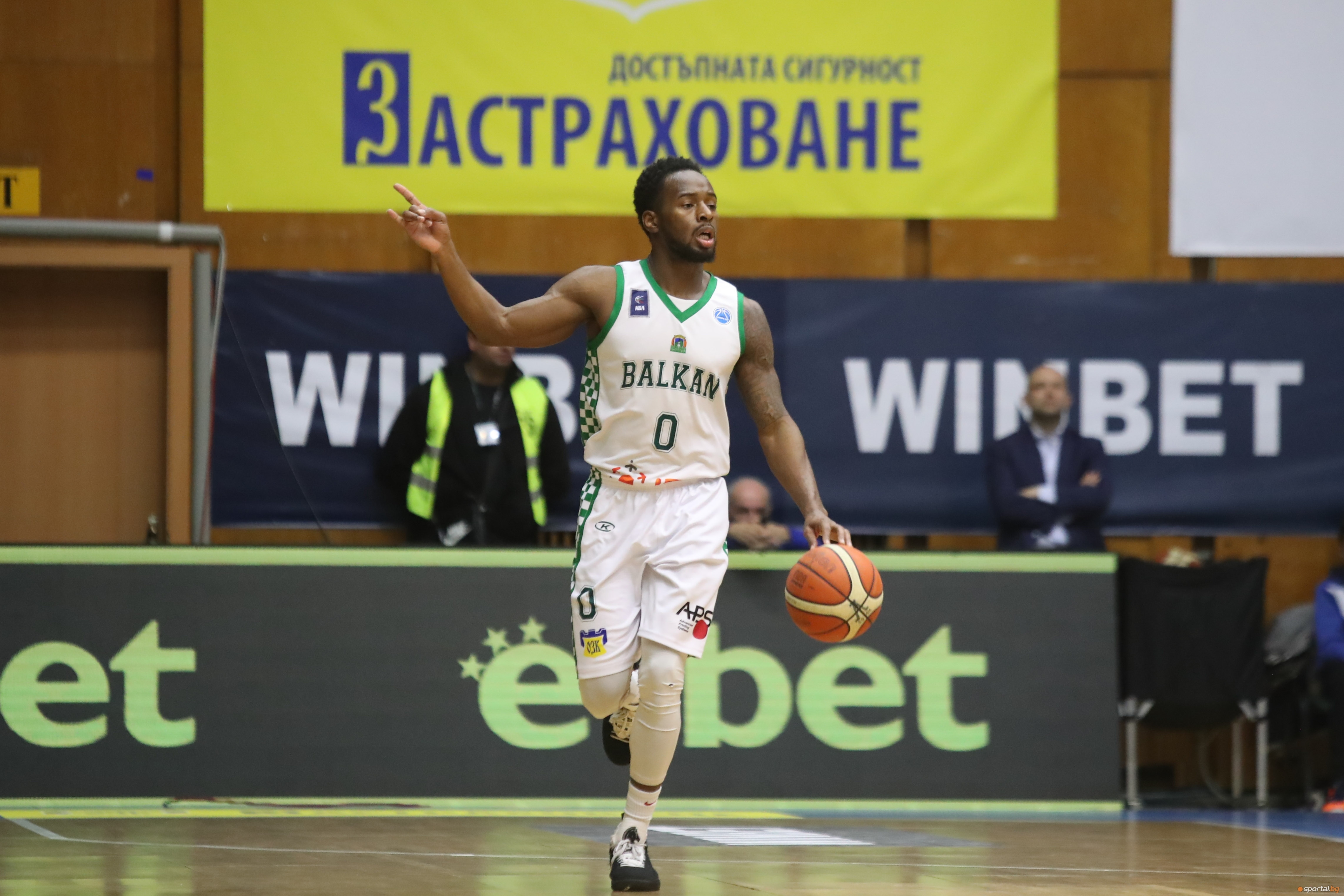 Още двама играчи на Балкан се прибират в родината си