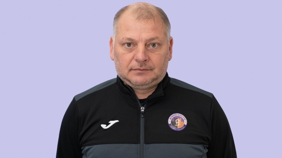 Старши треньорът на Етър Петко Петков днес е рожденик