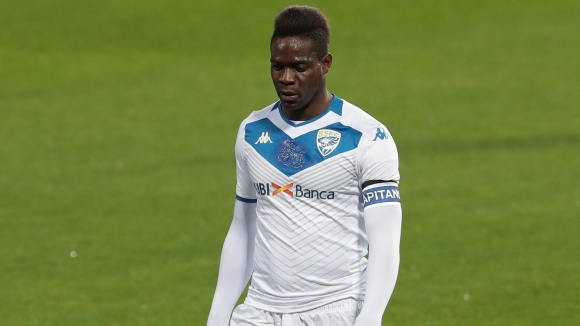 Нападателят на Бреша Марио Балотели ще напусне клуба след края