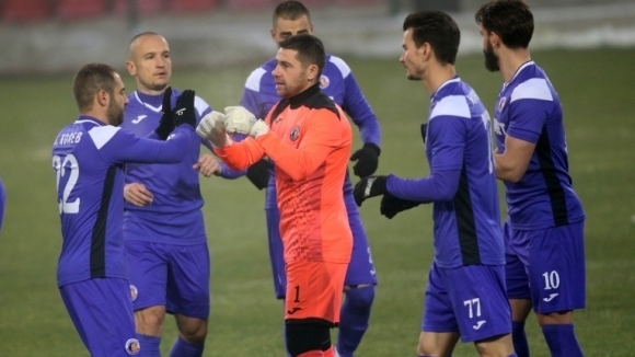 Ръководството на Етър Велико Търново се разграничи от публикации в