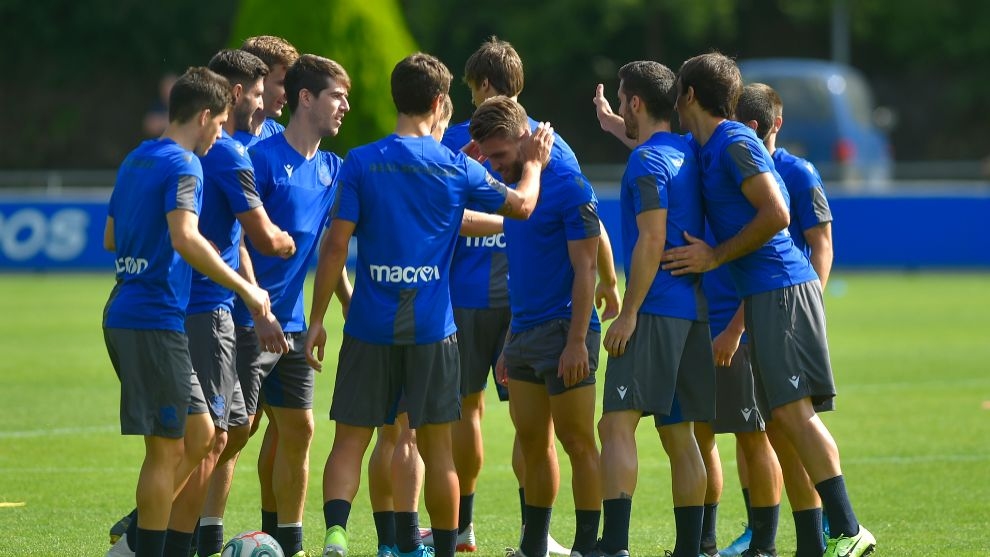 Отборът на Реал Сосиедад няма да подновява тренировки въпреки че