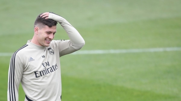 Нападателят на Реал Мадрид Лука Йович няма да напусне тима