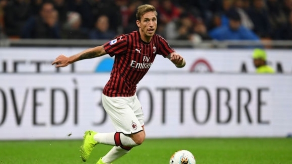 Милан няма да поднови изтичащите това лято договори на полузащитниците