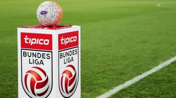Австрийското правителство разреши на професионалните футболни отбори в страната да