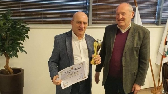 Президентът на Българския футболен съюз Михаил Касабов получи златна значка