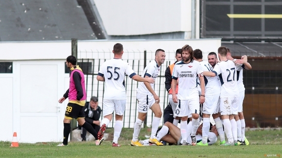 Отборът на Септември Симитли ще дари 5 000 лева за