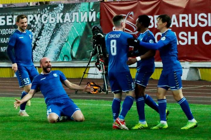 ФК Слуцк остана на върха във временното класиране на Висшата