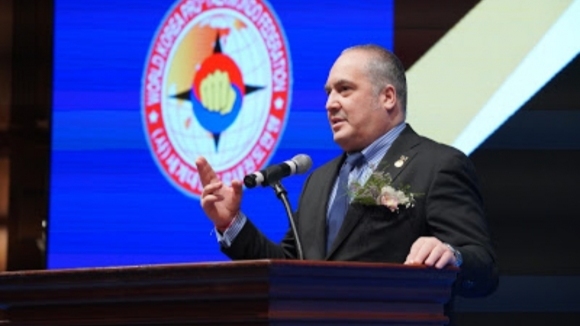 Председателят на Българската федерация по таекуондо Слави Бинев бе избран