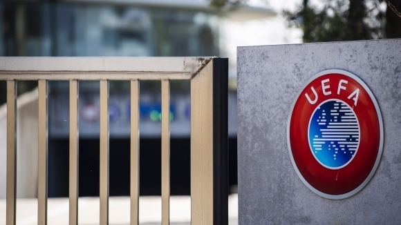 УЕФА отказа да коментира ситуацията във Франция където футболните мачове