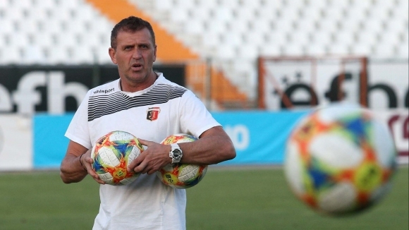Наставникът на Локомотив Пловдив Бруно Акрапович заяви че efbet Лига