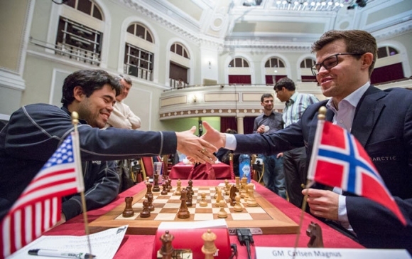 Норвежецът Магнус Карлсен спечели интернет турнира по ускорен шахмат и заслужи