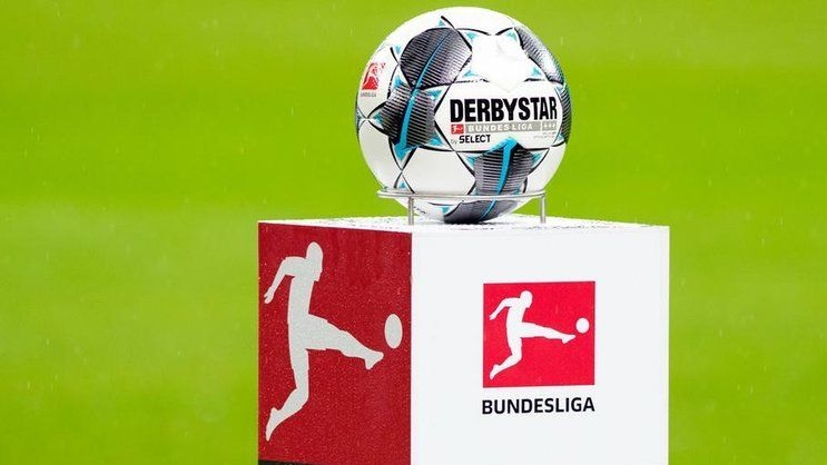 Сезонът в Бундеслигата ще бъде подновен на 15 май твърдят