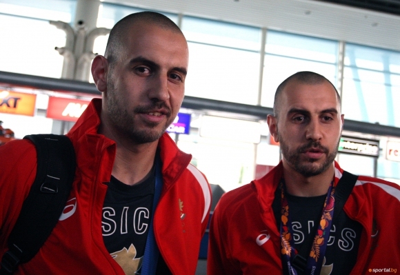 Волейболните национали Валентин и Георги Братоеви са последните нови попълнения