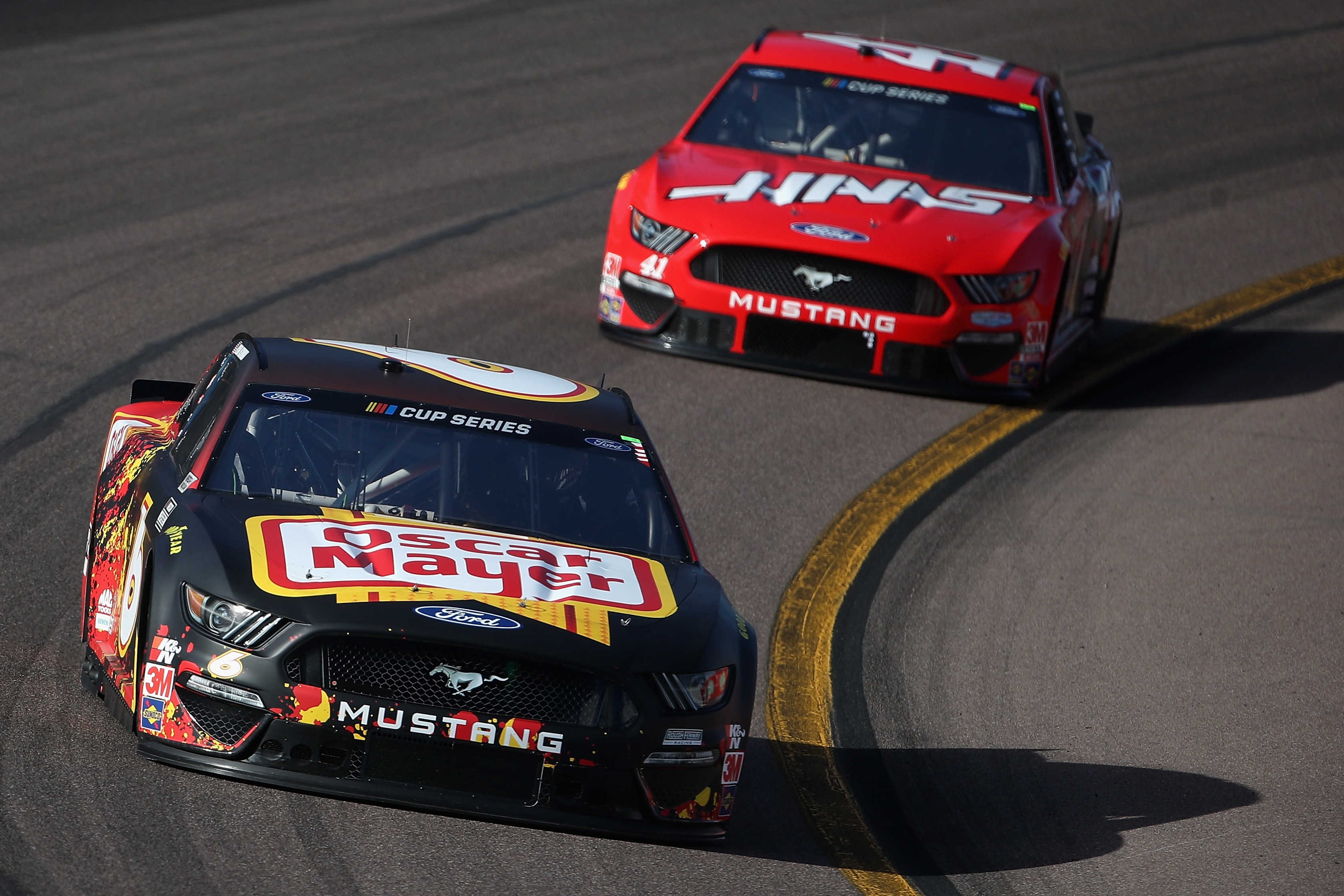 Организаторите на НАСКАР обявиха нови промени в своя календар наложени