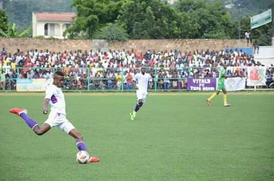 Футболното първенство на Уганда и спортът в страната няма да