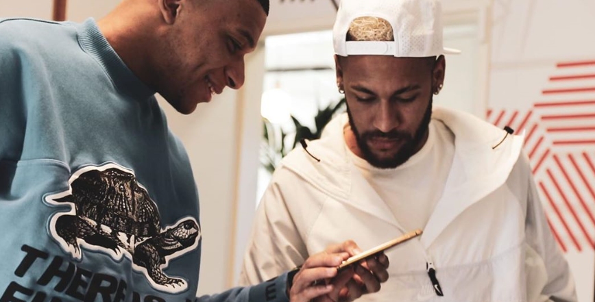 Футболистите на Пари Сен Жермен ще получат ексклузивни подаръци от