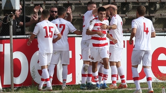 Бившият управител на ОФК Беласица Георги Петров се завръща в