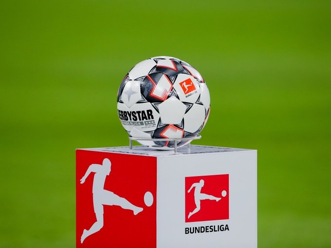 Германската футболна лига ДФЛ ще позволи на клубовете да обявят