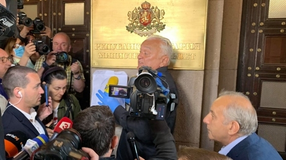 Журналистът Сашо Диков обясни защо акциите на Левски са у