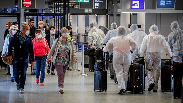 Поразените от пандемията в Европа продължават да държат на 14 дневна