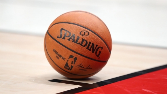 Партньрството на НБА с компанията Сполдинг която осигурява официалните топки
