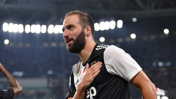 Гонсало Игуаин ще лети тази вечер от Аржентина за Италия