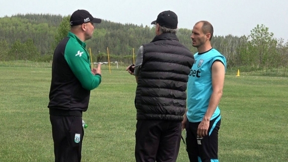 Отборът на Витоша Бистрица поднови групови тренировки след като от