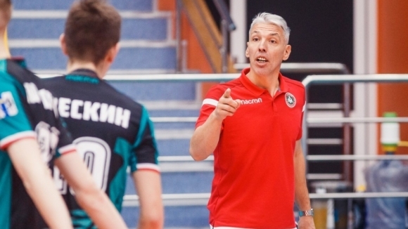 142 ма се включват в уникалния семинар във волейболаИнтересът към уникалния