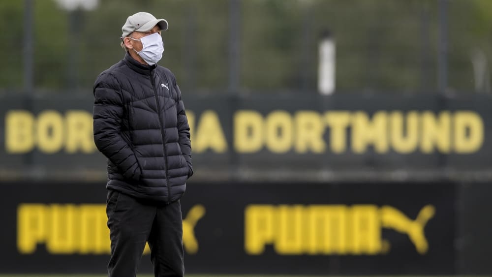 Треньорите в Бундеслигата не са длъжни да носят медицински маски