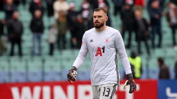 Вратарят на ЦСКА София Густаво Бусато подписа договор но не с