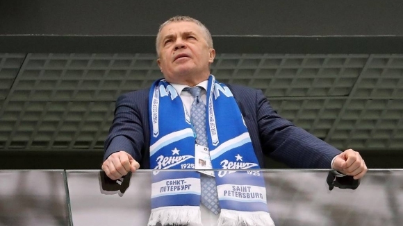 Ръководството на руския футболен шампион Зенит Санкт Петербург предложи нов