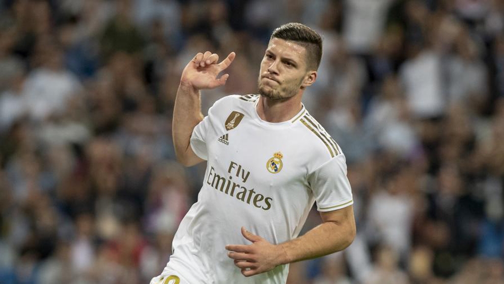 Нападателят на Реал Мадрид Лука Йович може да премине под