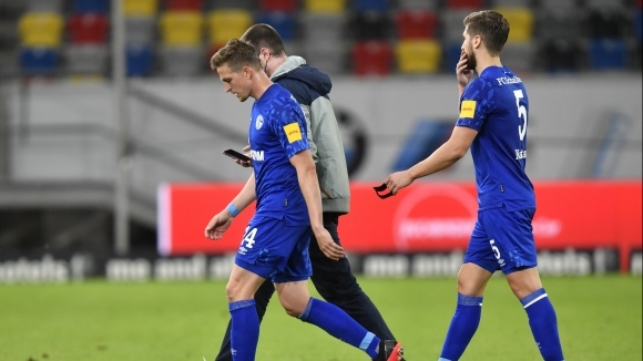 Очакваше се проблемите на Шалке да приключат с подновяването на