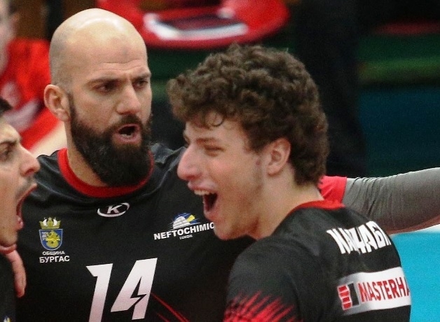 Един от най перспективните млади български волейболисти и национал Денис