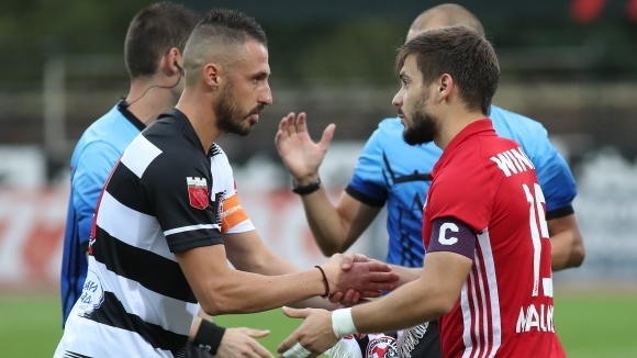 Хебър Пазарджик обмисля да се подсили с втори футболист на