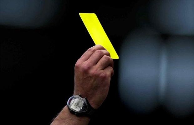 Съдиите в Премиър лийг няма да показват жълти картони за