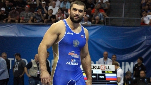 Олимпийският вицешампион в свободната борба от Лондон 2012 Билял Махов