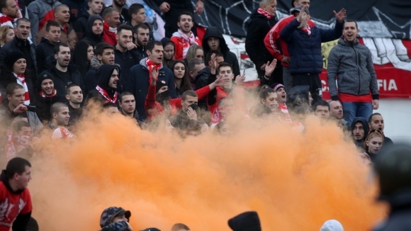 От 15 юни понеделник здравният министър Кирил Ананиев позволява провеждането