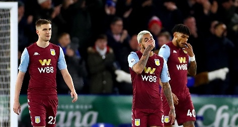 Отборът на Астън Вила е изправен пред трудната задача да