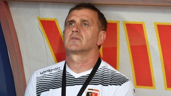 Наставникът на Локомотив Пловдив Бруно Акрапович обяви след равенството 1 1
